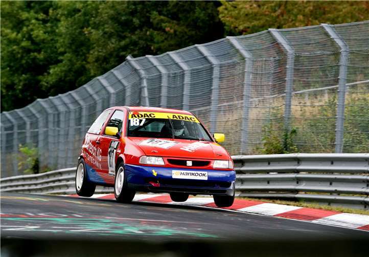 Niklas Zimmermann (Lind-Obliers) konnte in seinem Seat Ibiza Cupra die Konkurrenz in Schach halten. Foto: privat