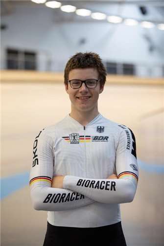 U17-Fahrer Niklas Klemmt für Nationalteam der Bahn-Kurzzeit berufen Niklas, der sich auf die Disziplinen Sprint und Keirin spezialisiert hat, zählt damit zu den talentiertesten Nachwuchsfahrern seines Jahrgangs.
