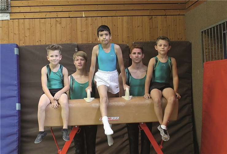 Nils Buchmüller, Pascal Glowienka, Ali-Can, Sascha Blätter und Jakob Krautkrämer vom TV Weißenthurm.privat