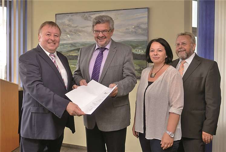 Nimmt Abschied: Werner Willems (2.v.l.) mit Dr. Jürgen Pföhler (l.), Rita Gilles und Klaus-Peter Schmelter.Kreisverwaltung