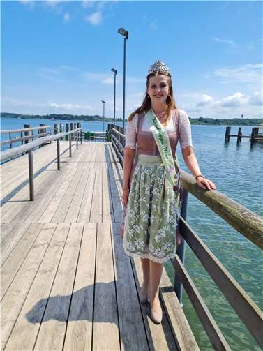 Nina I. vertrat ihre Heimatgemeinde Lehmen und die Moselregion in Traunstein.  Foto: privat