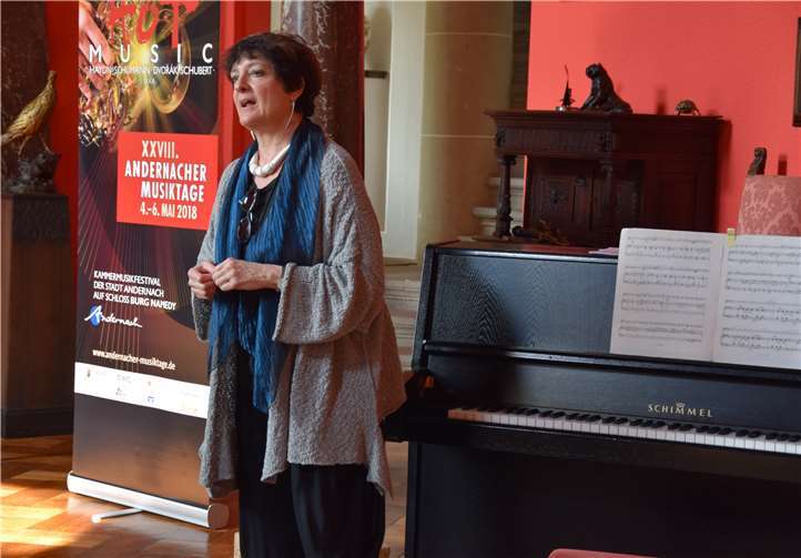 Nina Tichmann referiert über die Andernacher Musiktage.UBU