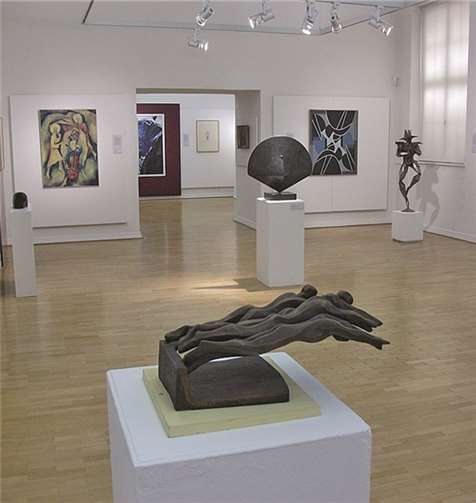 Noch bis zum 12. Oktober zeigt das Röntgen Museum über 70 Kunstgegenstände. privat