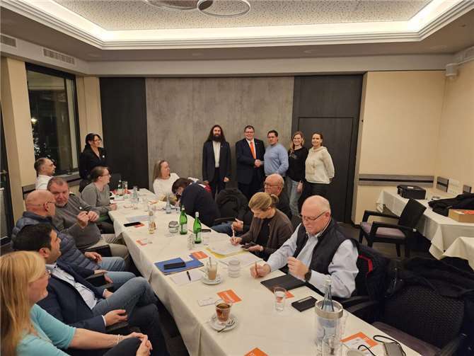 Noch im alten Jahr fand unter Vorsitz von Arnold Waschgler FREIE WÄHLER Kreisvereinigung Mayen-Koblenz ein Parteitag im Parkhotel in Andernach statt. Foto: privat