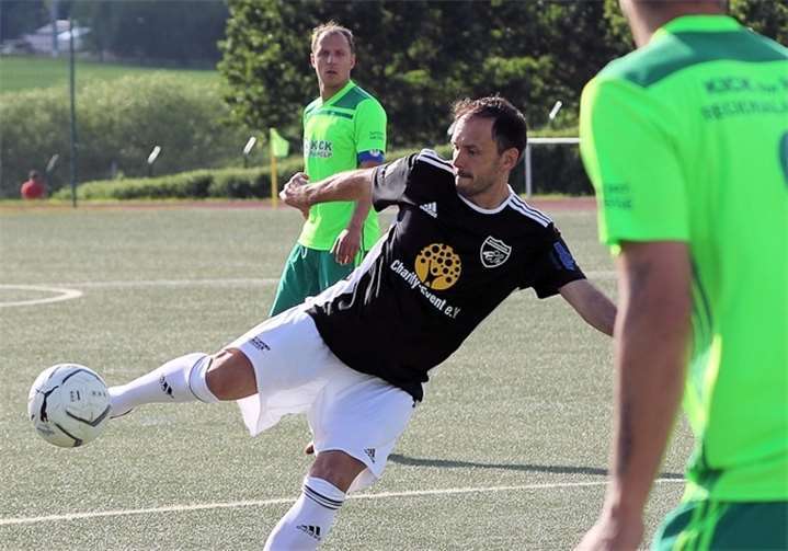 Noch immer nichts verlernt hat Anel Dzaka, Trainer der TuS Koblenz.