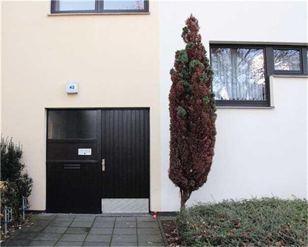 Noch ist der genaue Tathergang in der Wohnung der 87-jährigen Seniorin im Ruhrfeld 42 nicht geklärt.