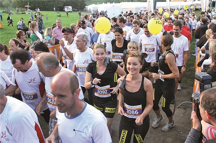 Noch sind alle ziemlich dicht zusammen.