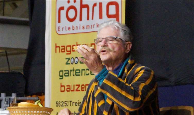 Norbert Roth ist ein Urgestein der Mainzer Fastnacht. Jetzt tritt er zusammen mit Alice Hoffmann als nörgelnder Ehemann Walter auf. MT