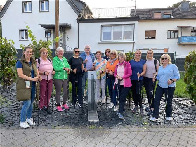 Nordic Walking mit der Frauen-Union Grafschaft in Lantershofen.  Foto: G. Wahisi