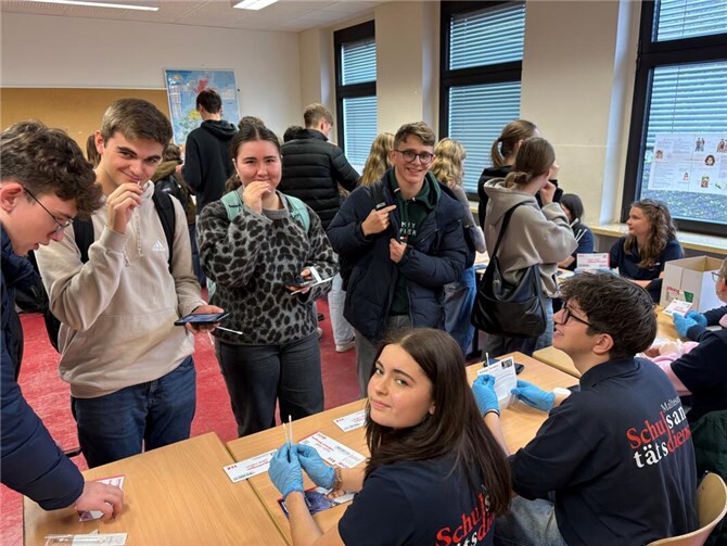 Nun fand am privaten Johannes-Gymnasium Lahnstein erneut die bewährte Typisierungsaktion der DKMS statt. Foto: Johannes-Gymnasium
