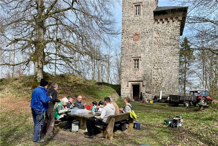 Nun kann die Saison auf dem Aremberg beginnen. Quelle: Förderverein Burgruine Arenberg