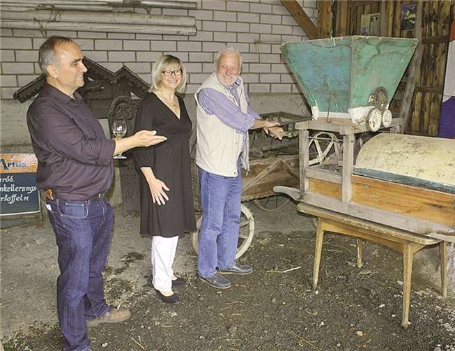 Nur an der Fegemühle überließen Dankward Heinrich und Heike Riznar die Arbeit anderen. DL