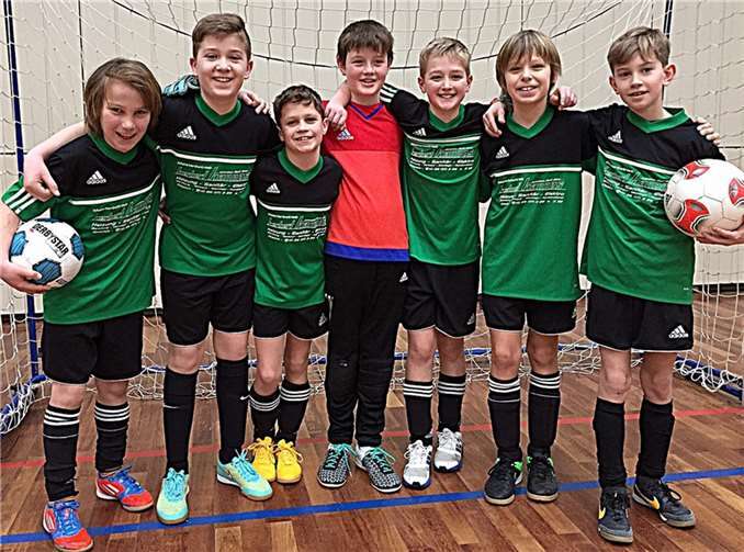 Nur haarscharf die Finalrunde verpasst: die E-Jugend des FSV Dieblich mit Tom Hoffmann (sechs Tore), Sebastian Jung (drei Tore), Simon Schmitt, Philipp Kargl, Henri Burger, Nick Schilling und Lorenz Schauhfuss.privat