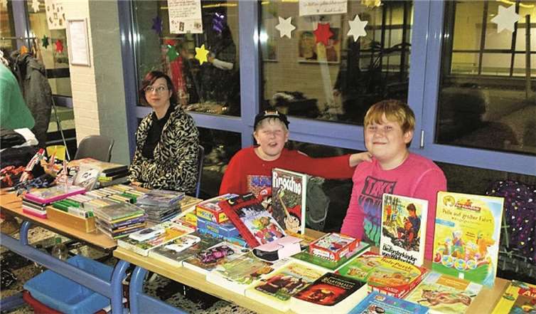 Nur zufrieden Gesichter gab es beim 3. Flohmarkt der Realschule plus Puderbach. privat