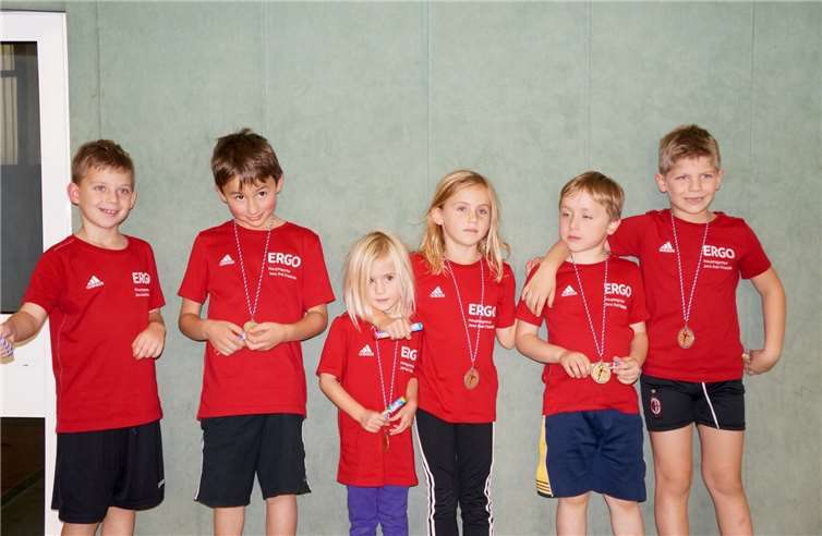 Nur zufriedene Gesichter nach dem Turnier.  R. Schröder