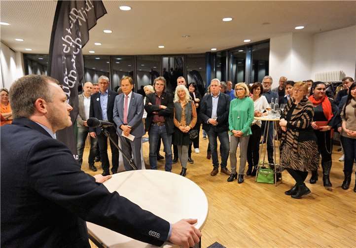 OB Jan Einig appellierte an die Netzwerker, weiterhin gemeinsam an einer attraktiveren Innenstadt zu arbeiten. Fotos: FF