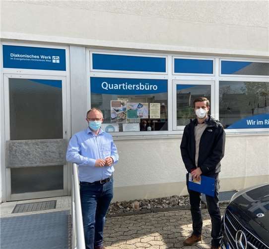 OB Jan Einig (li.) besuchte Quartiersmanager Mario Seitz in seinem Büro. Foto: privat