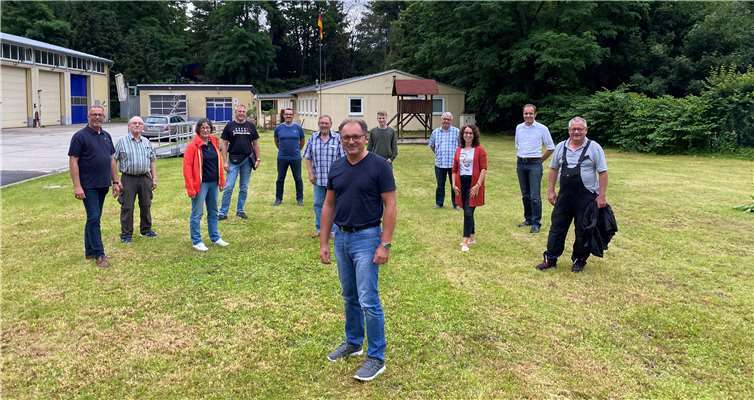 OB-Kandidat Thomas Becher mit Mitgliedern des CDU-Stadtverbandsvorstands. Foto: Günter Groß