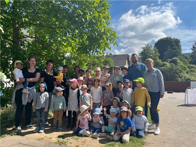 OB Siefert zu Gast in der Kita „Rambazamba“. Foto: Stadtverwaltung Lahnstein)