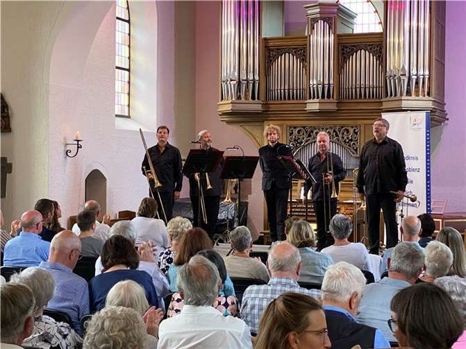 OPUS 4 und Denny Wilke eröffneten die Konzertreihe. Foto: Kreisverwaltung/Damian Morcinek