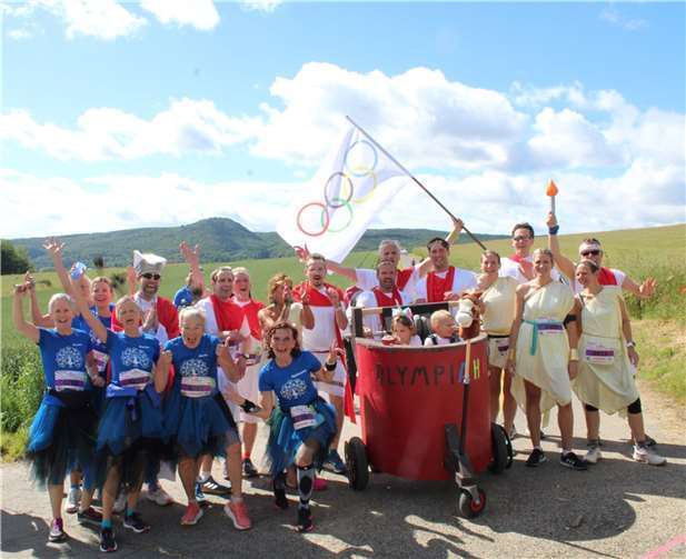 Ob ambitionierte Sportler oder solche, für die vor allem der olympische Gedanke zählt – sie alle laufen beim Ahraton harmonisch und immer fair unter einem Dach. Fotos: DU