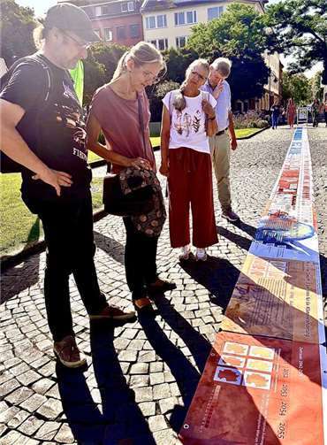 Ob durch Demonstration oder durch Dialog und Mitmachaktionen – beide Tage machten deutlich, wie vielfältig, lebendig und engagiert die Klimabewegung in Koblenz ist.  Foto: Gernot Kallweit