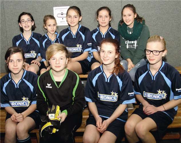 Oben v.li. Nina Bresgen, Mara Theisen, Hannah Paetz, Sina Reuter, Lena Silvanus, unten v.li. Nele Theisen, Joana Weber, Lea Tillmann, Janet Hupperich. privat