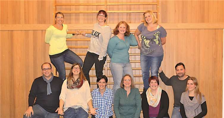 Oben von links nach rechts: Nadine Huhn, Cornelia Oster, Christiane Bunge, Michaela Ahlfeld; unten von links nach rechts Marco Emunds, Sandra Schwarz, Eva Niecknig, Karin Schomisch, Nicole Huhn, Giancarlo Urso, Jenny Turgut, es fehlt Corinna Dünchemprivat