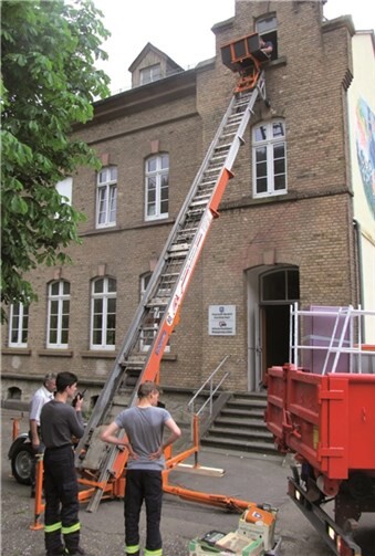 Oben werden sie in Empfang genommen.
