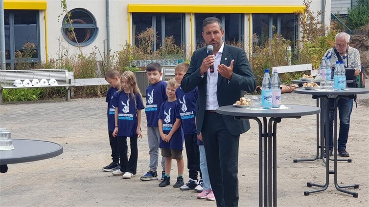Oberbürgermeister Christian Greiner betonte die Bedeutung der 5,4 Mio. Euro Investition für die Schule und die Stadt Andernach.