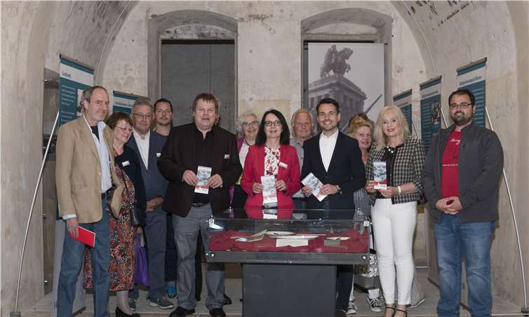 Oberbürgermeister David Langner und Kulturdezernentin Dr. Margit Theis-Scholz kamen zur Wiedereröffnung der Dauerausstellung „Koblenz im Zweiten Weltkrieg“ auf die Karthause.Sarah Reuther