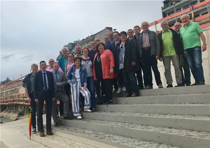 Oberbürgermeister Jan Einig informierte die Mitglieder der Papaya-Koalition im Neuwieder Stadtrat über den aktuellen Baustand.