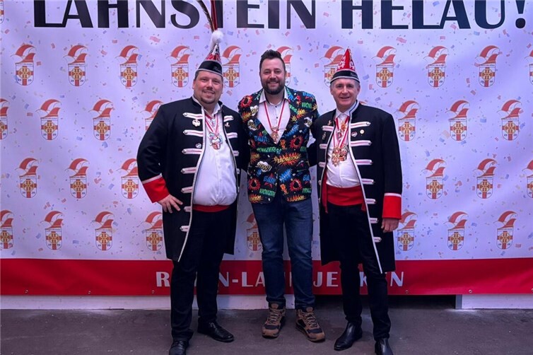 Oberbürgermeister Lennart Siefert wird von Präsident Andreas Birtel und 1. Vorsitzenden Sascha Seitz begrüßt