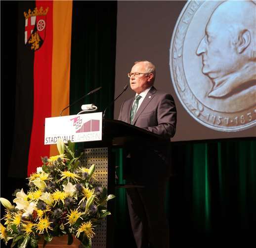 Oberbürgermeister Peter Labonte begrüße die Preisträger und die Gäste zu dieser ganz besonderen Veranstaltung.