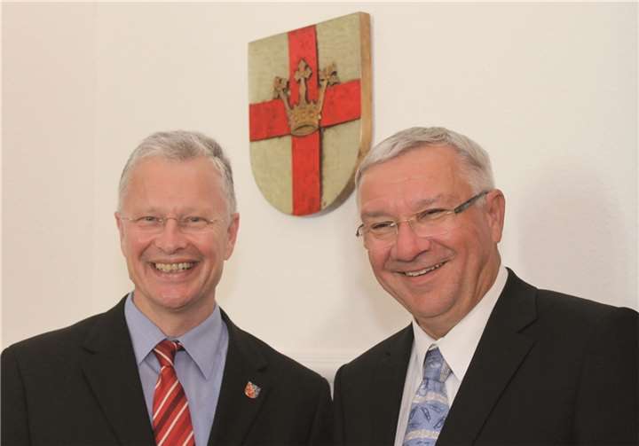 Oberbürgermeister Prof. Dr. Hofmann-Göttig begrüßte Frank Puchtler im Koblenzer Rathaus Stadt Koblenz
