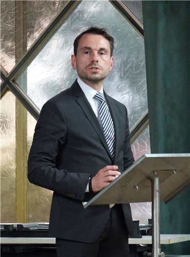 Oberbürgermeister der Stadt Koblenz, David Langner, plädierte in seiner Ansprache für mehr Wachsamkeit und mehr Verantwortung, gerade in der heutigen Zeit.