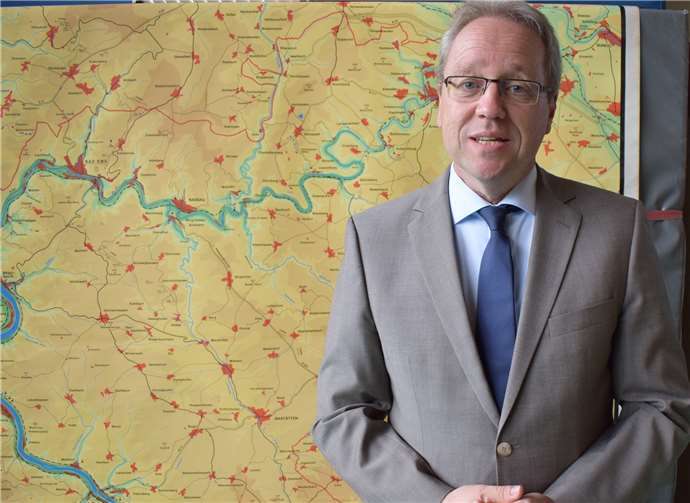 Oberkirchenrat Jens Böhm gab einen Überblick über die Entwicklung von Mitgliederzahlen und Pfarrpersonal in den kommenden 20 Jahren in der hessen-nassauischen Landeskirche.