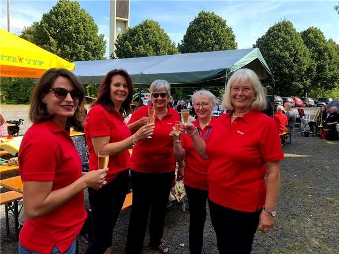 Obermöhn Helga Mies und ihr Gefoge: Cornelia Geisler-Reimer, Anita Heilmann, Nicole Schmitz, Kerstin Petry.Foto: privat