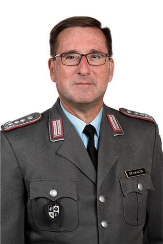 „Neue Herausforderungen für Sicherheitspolitik in Europa!“ Oberst Dr. Ferdi Akaltin, Kommandeur des Zentrums für Operative Kommunikation der Bundeswehr. Foto: Zentrum OperativeKommunikation der Bundeswehr