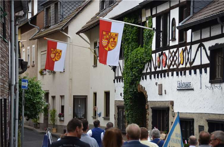 Oberwinter soll zur Kirmes wieder festlich beflaggt werden.  Foto: privat