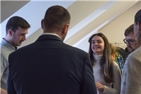 Jugend zeigt bei Austausch mit Politikern in Haus Wasserburg, dass sie mitreden können - und wollen