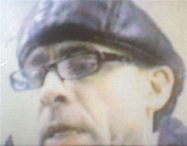 Öffentlichkeitsfahndung nach Handtaschendieb in Wachtberg. Foto: Polizei Bonn