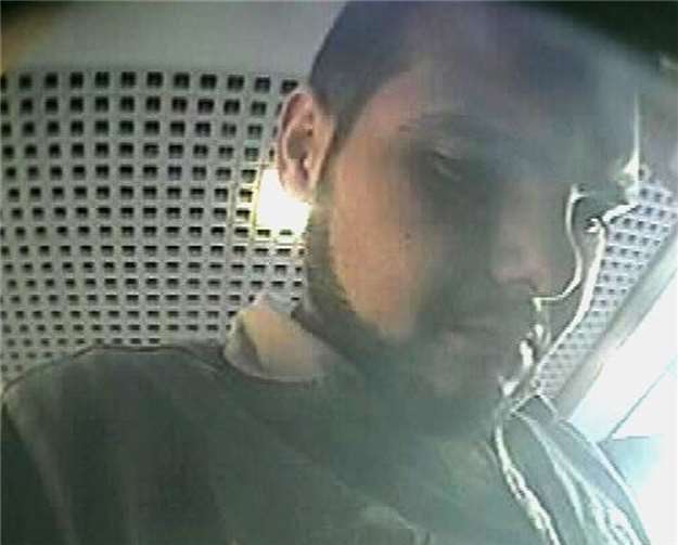 Öffentlichkeitsfahndung nach diesem Handtaschendieb. Foto: Polizei