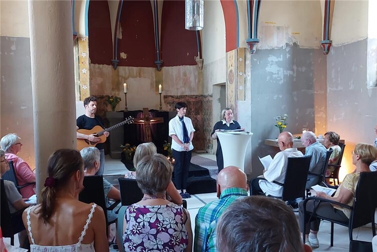 Ökumenische Andacht, musikalisch begleitet von Daniel Bongart