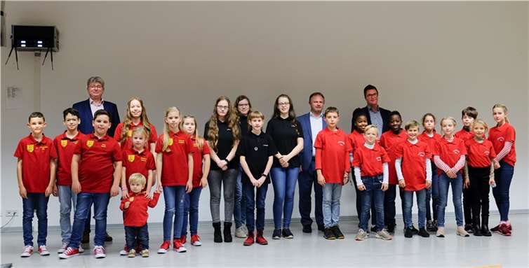 „Ömmer parat“, das sind in der kommenden Session nicht nur die Heimbach-Weiser Jecken, sondern alle Kindertollitäten aus den Neuwieder Stadtteilen.Foto: Stadt Neuwied