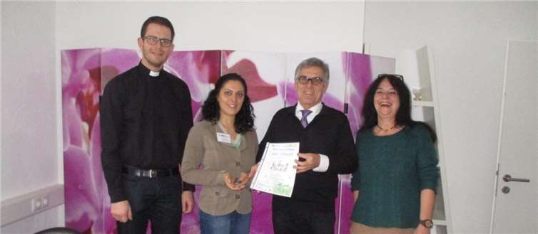 Offizielle Schlüsselübergabe durch Bürgermeister Wolfgang Kroeger an den Deutschen Kinderschutzbund Kreisverband Ahrweiler. Foto: privat