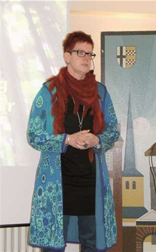 Ohne Manuskript souverän, sicher und engagiert im Thema: Glasmeisterin Swantje Lunau.privat