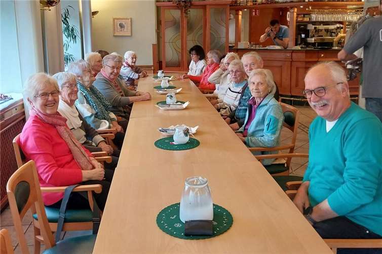 Ohne Sportgeräte wurde das Zusammensein und der Austausch in harmonischer Runde gepflegt.  Foto: privat