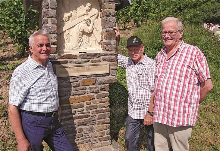 Ohne sie hätte es keine Renovierung der Stationen gegeben: (v.l.n.r.): Rudolf Bertgen, Helmut Alt und Manfred Sesterhenn.