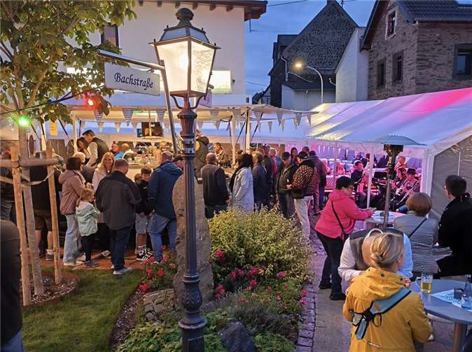 Oktoberfeststimmung beim Viedeler Burfest.  Foto: privat